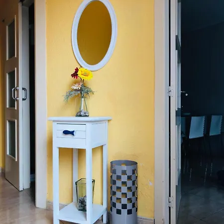 Acogedor Apartamento Con Terraza En Blanes