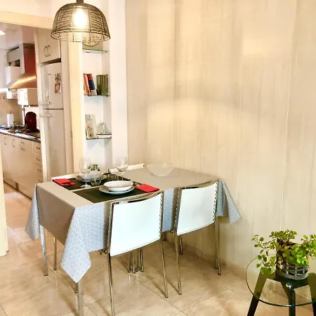 Acogedor Apartamento Con Terraza En Apartamento
