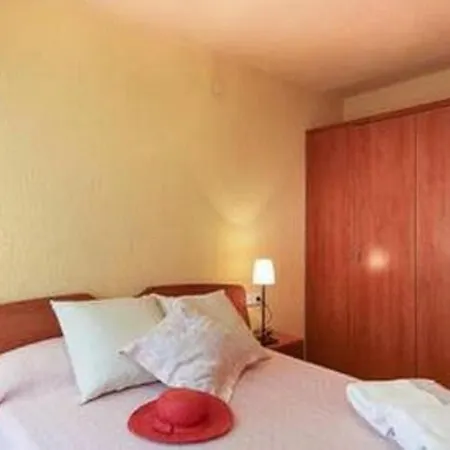 Acogedor Apartamento Con Terraza En *