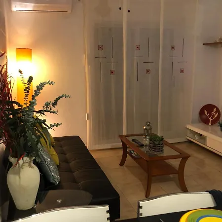 Acogedor Apartamento Con Terraza En Blanes