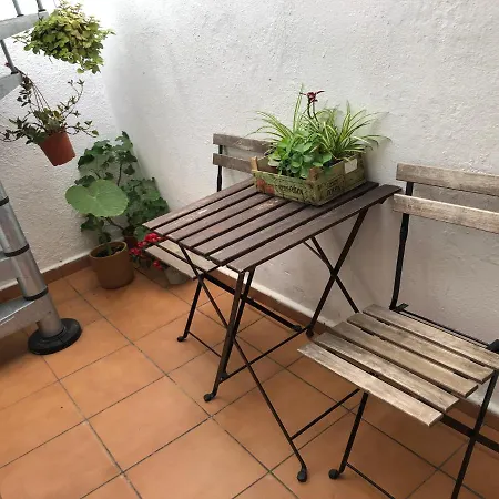 Acogedor Apartamento Con Terraza En *