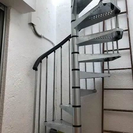 Acogedor Apartamento Con Terraza En Blanes