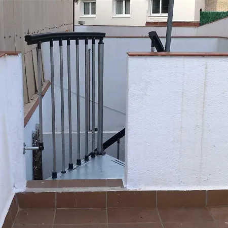 Acogedor Apartamento Con Terraza En Apartamento